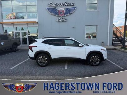 Used 2025 Chevrolet Trax LT w/ LT Convenience Package