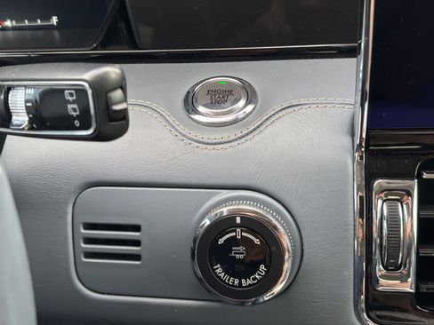 Used 2019 Lincoln Navigator L Black Label AWD/4WD image 13