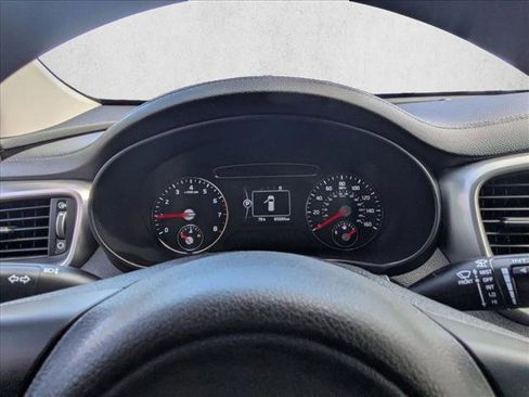 Used 2017 Kia Sorento LX AWD/4WD image 18