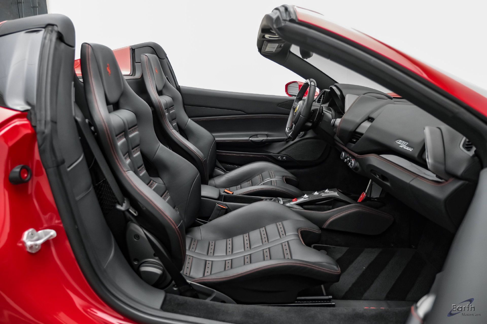 Used 2018 Ferrari 488 Spider RWD image 67