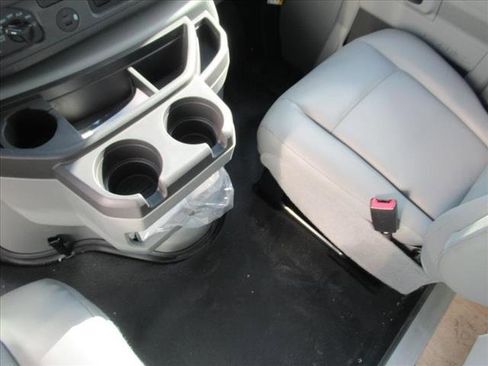 New 2024 Ford E-450 and Econoline 450 Super Duty w/ Power Windows & Locks Group image 18