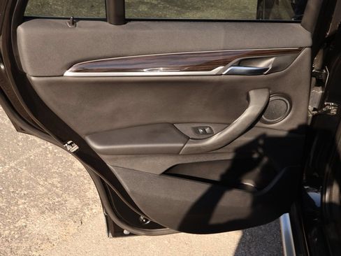 Used 2018 BMW X1 sDrive28i w/ Convenience Package FWD image 13