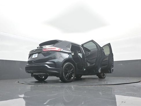 Used 2022 Ford Edge ST-Line image 38