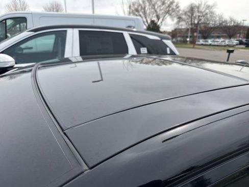 Used 2016 Nissan Maxima Platinum image 4