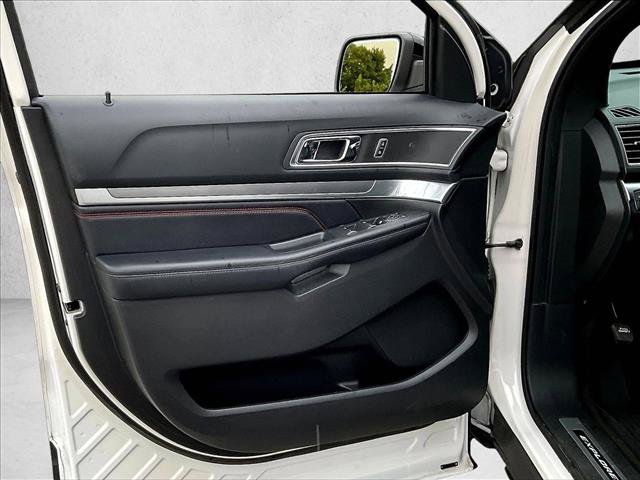 Used 2017 Ford Explorer Sport AWD/4WD image 14