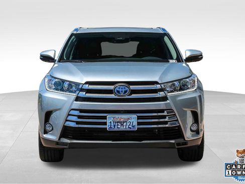 Used 2018 Toyota Highlander Limited Platinum AWD/4WD image 2