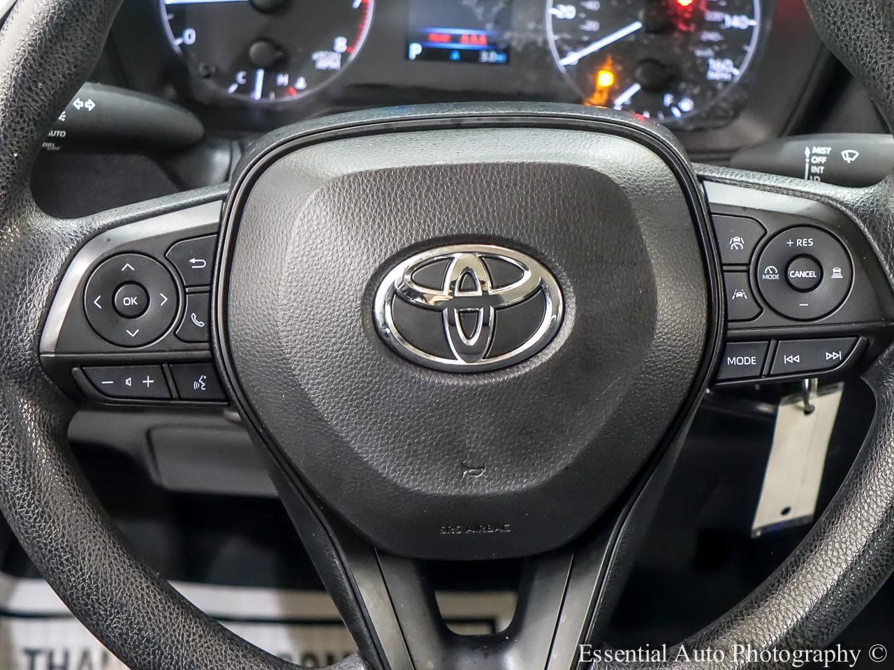 Used 2023 Toyota Corolla LE FWD image 17