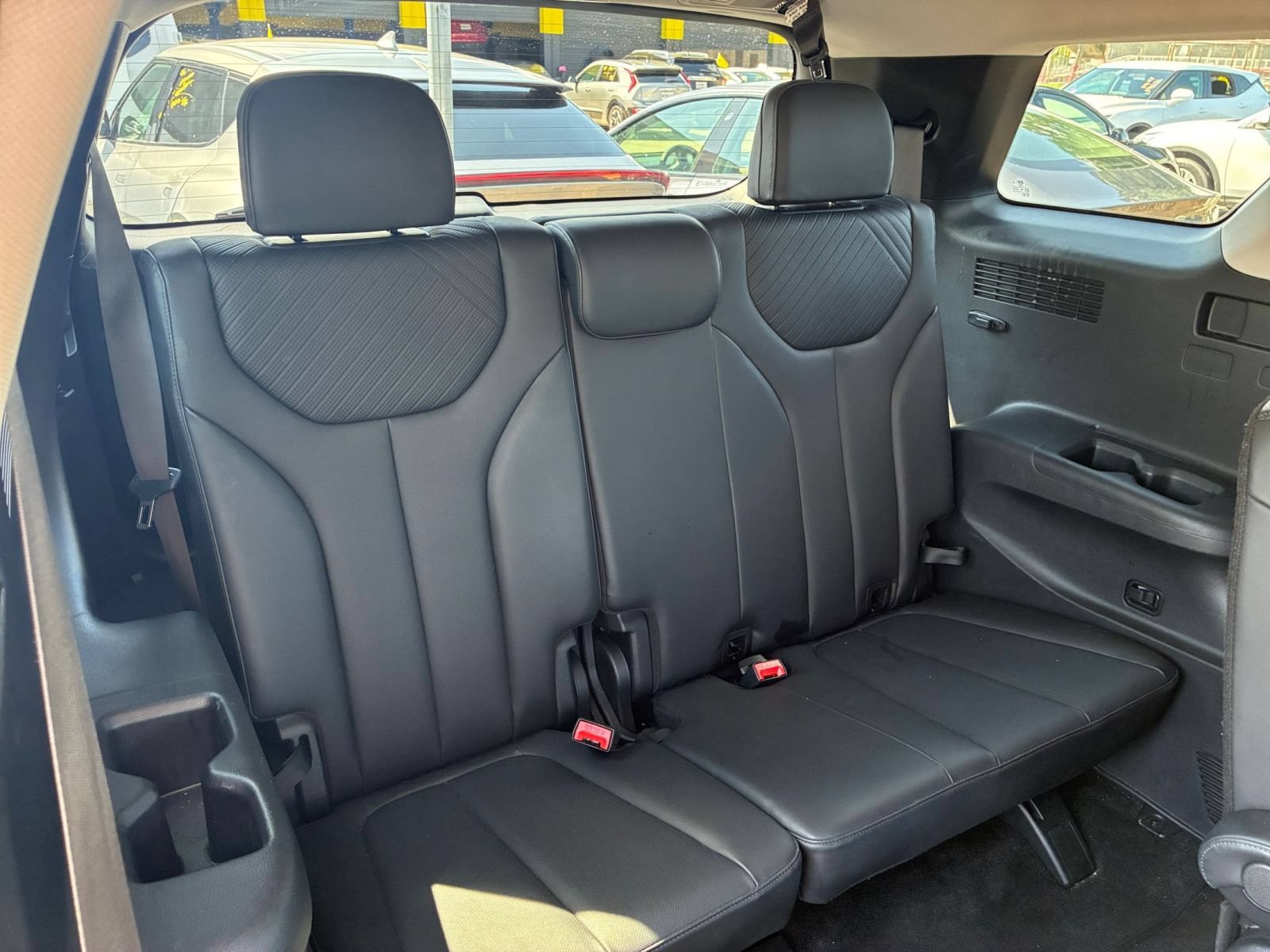 Used 2025 Hyundai Palisade SEL FWD image 31