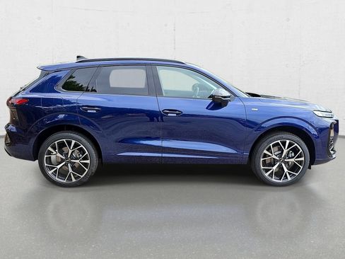 New 2026 Audi Q3 quattro 2.0T AWD/4WD image 4