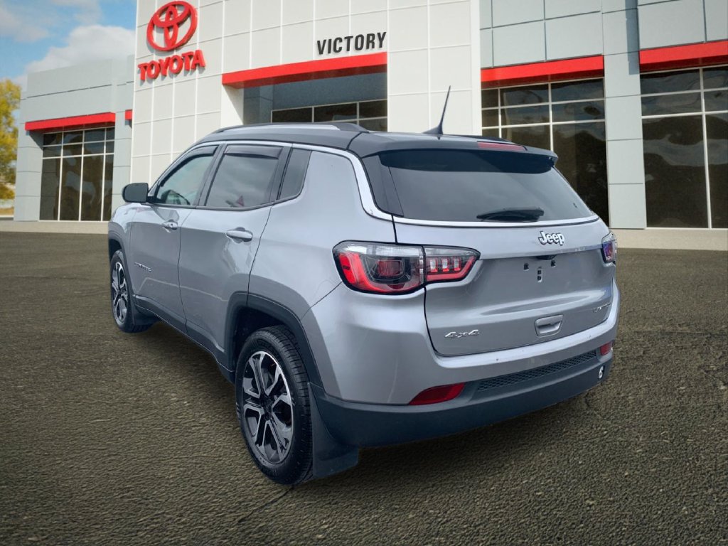 Used 2022 Jeep Compass Limited AWD/4WD image 5