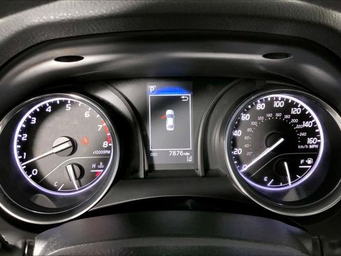 Used 2019 Toyota Camry LE image 24