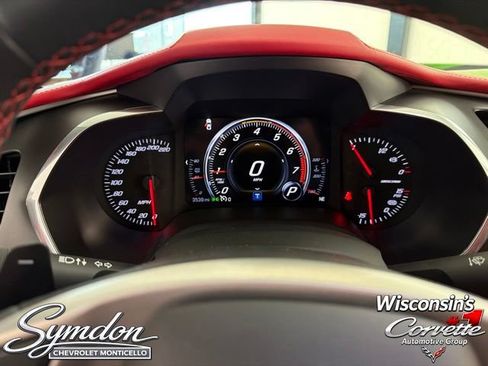 Used 2016 Chevrolet Corvette Z06 w/ 3LZ Preferred Equipment Group RWD image 9