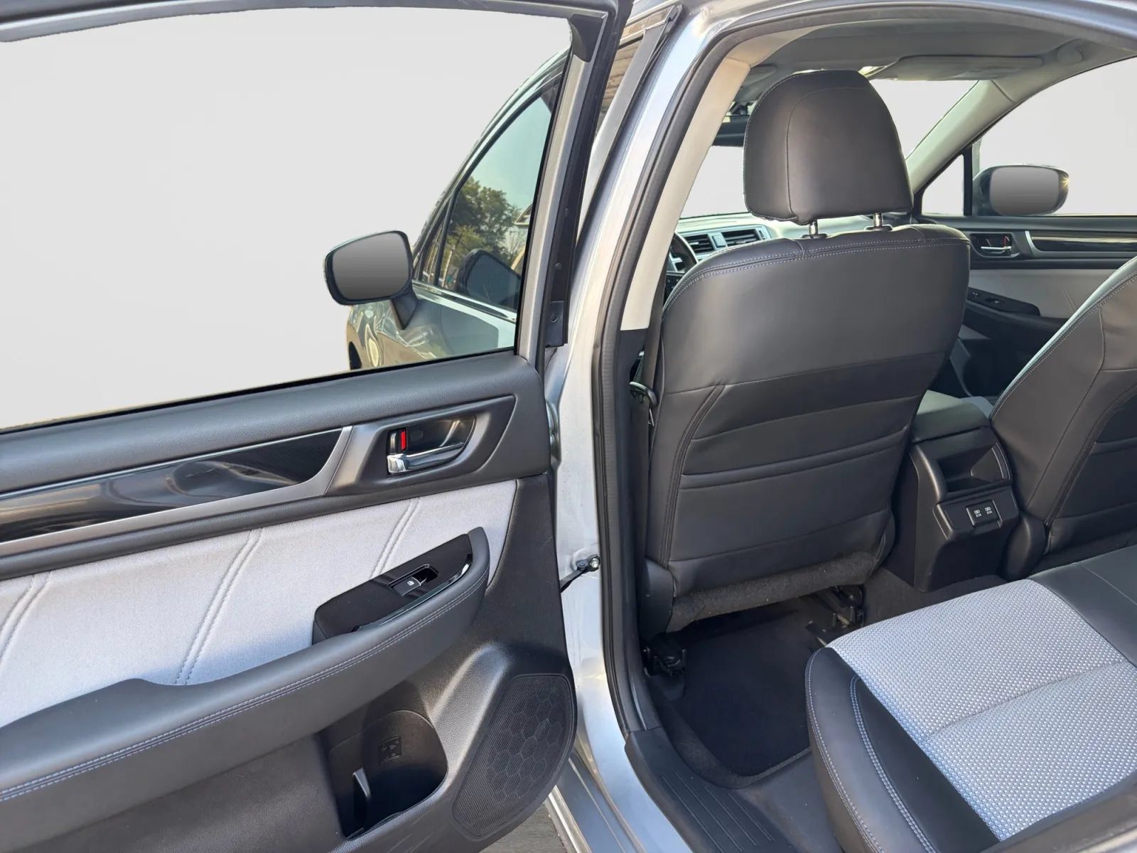 Used 2019 Subaru Legacy 2.5i Sport AWD/4WD image 14