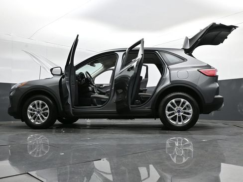Used 2022 Ford Escape S AWD/4WD image 30