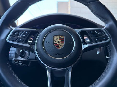Used 2023 Porsche Cayenne AWD/4WD image 11
