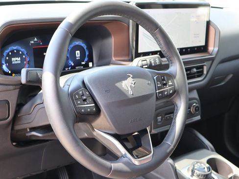 Certified 2025 Ford Bronco Sport Outer Banks w/ Outer Banks Tech Package+ AWD/4WD image 24