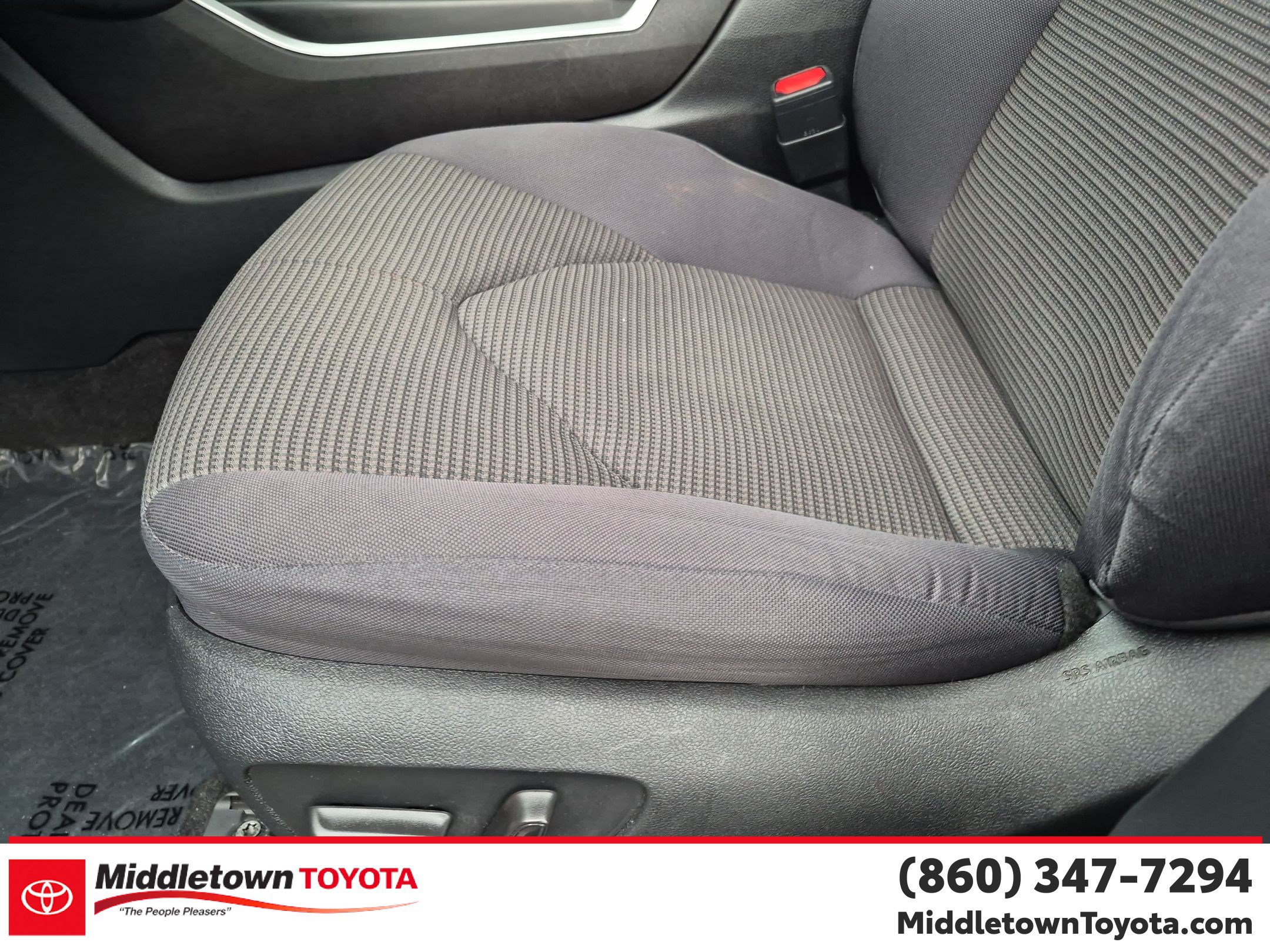 Used 2023 Toyota Highlander LE AWD/4WD image 15