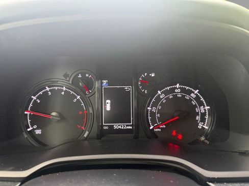 Used 2022 Toyota 4Runner SR5 Premium w/ Moonroof Package AWD/4WD image 14