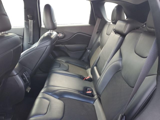 Used 2020 Jeep Cherokee Latitude Plus FWD image 21