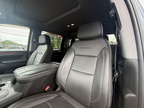 Used 2024 GMC Sierra 2500 Denali w/ Denali Reserve Package AWD/4WD image 10