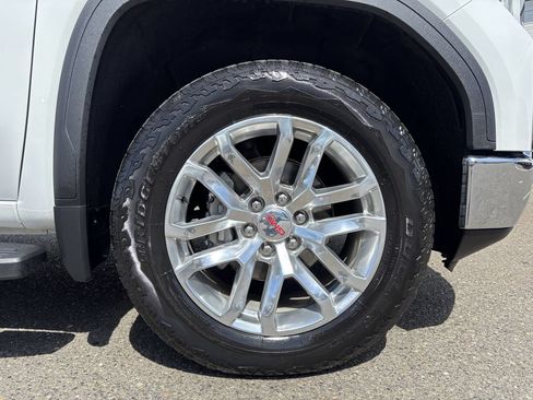 Used 2021 GMC Sierra 1500 SLT w/ SLT Premium Plus Package AWD/4WD image 9