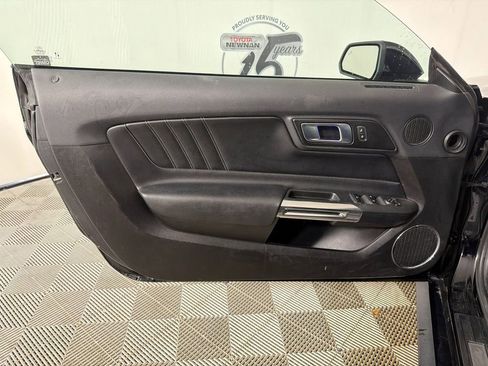 Used 2022 Ford Mustang Premium image 10