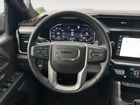 Used 2023 GMC Sierra 1500 Denali w/ Denali Reserve Package AWD/4WD image 12