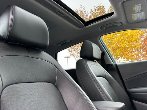 Used 2022 Hyundai Kona Limited w/ Cargo Package image 17