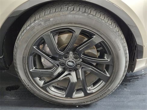 Used 2021 Land Rover Discovery S R-Dynamic image 9