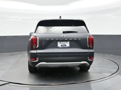 Used 2022 Hyundai Palisade SEL w/ Premium Package FWD image 4