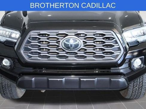 Used 2021 Toyota Tacoma TRD Off-Road AWD/4WD image 11