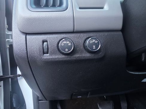 Used 2017 Chevrolet Colorado W/T image 12