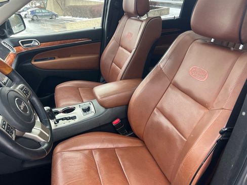 Used 2013 Jeep Grand Cherokee Overland image 34