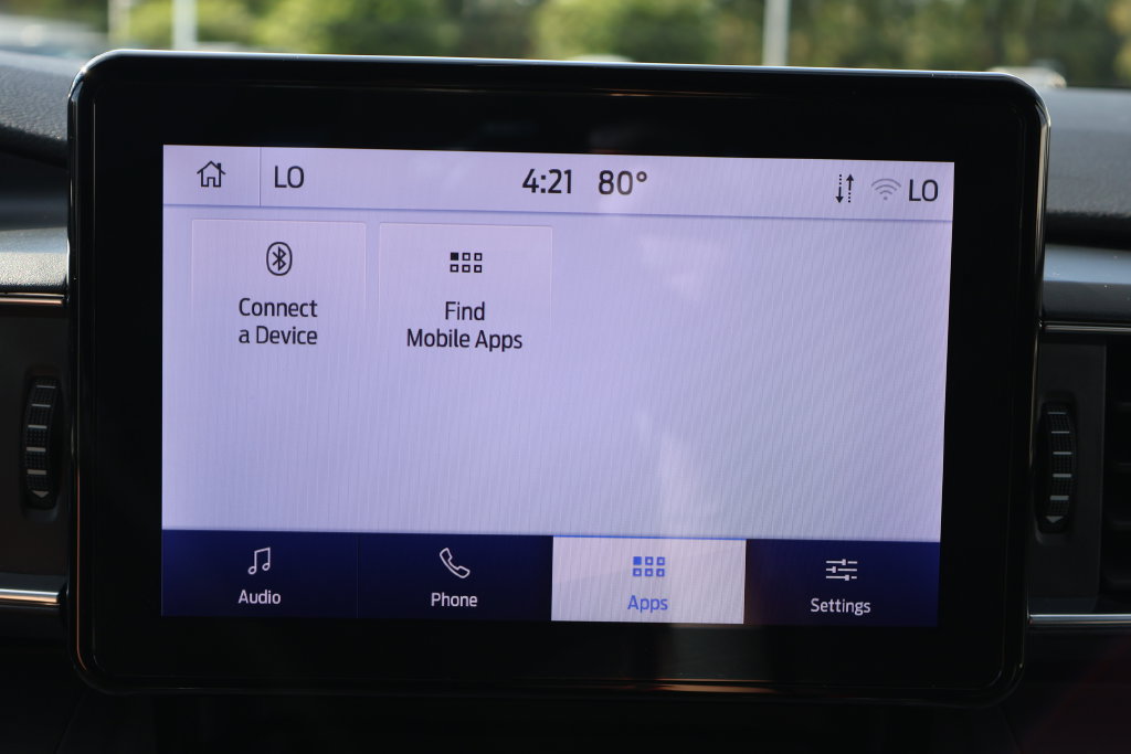 Used 2023 Ford Explorer XLT w/ Equipment Group 202A AWD/4WD image 12