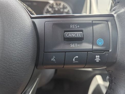 Used 2023 Nissan Rogue SV w/ SV Premium B Package FWD image 14