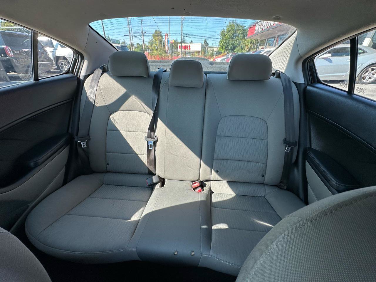 Used 2016 Kia Forte LX FWD image 19