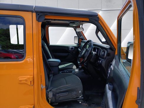 Used 2021 Jeep Wrangler Unlimited Sport AWD/4WD image 10