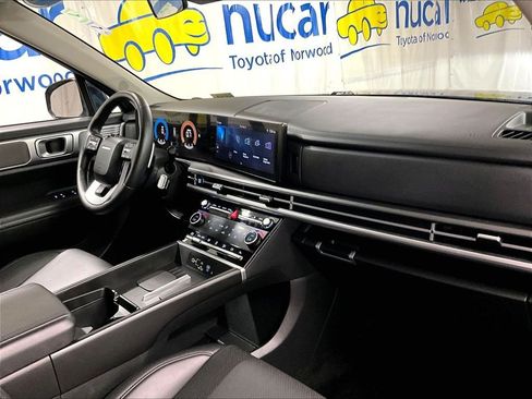 Used 2026 Hyundai Santa Fe SEL AWD/4WD image 13