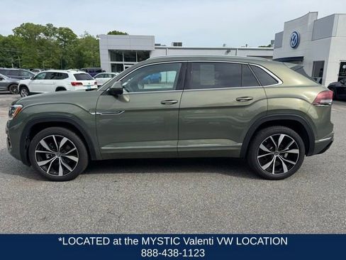 Used 2026 Volkswagen Atlas Cross Sport SEL Premium R-Line AWD/4WD image 9