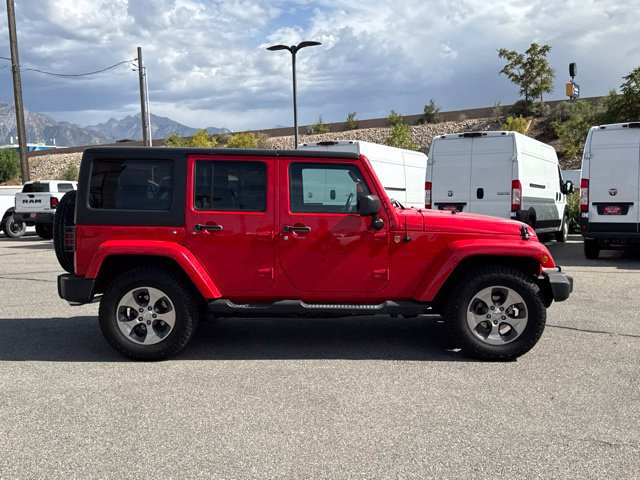 Used 2018 Jeep Wrangler Unlimited Sahara w/ Connectivity Group AWD/4WD image 9