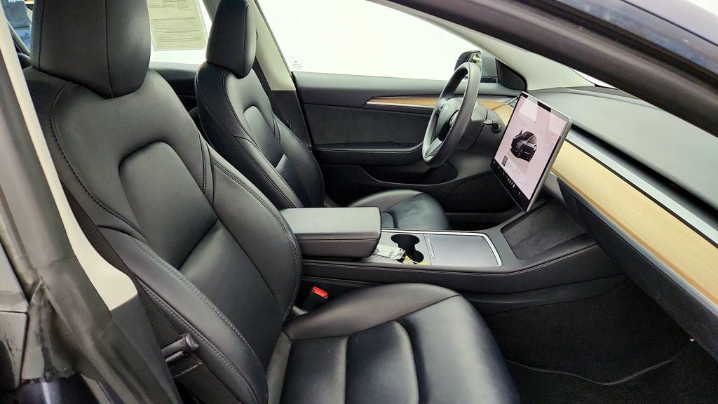 Used 2023 Tesla Model 3 Standard Range RWD image 28