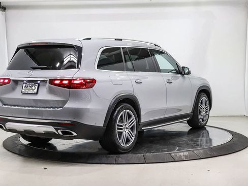 Certified 2026 Mercedes-Benz GLS 450 4MATIC image 4