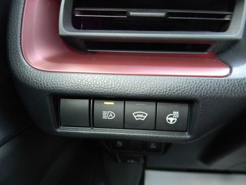 Used 2024 Toyota Prius Prime FWD image 16