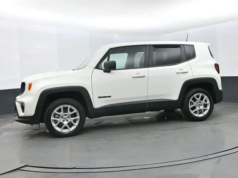 Used 2023 Jeep Renegade Latitude image 5