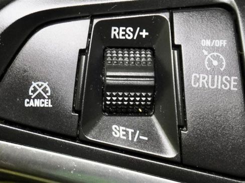 Used 2020 Buick Encore Preferred image 27