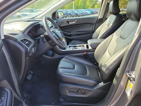 Used 2022 Ford Edge Titanium AWD/4WD image 23