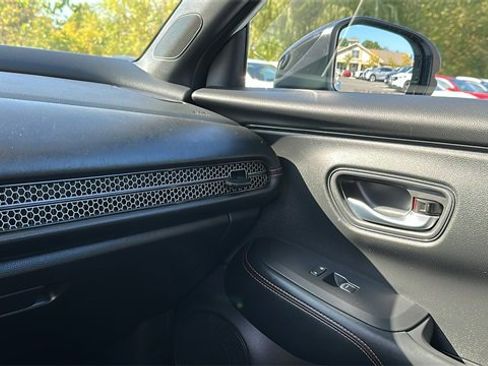 Used 2025 Honda HR-V Sport image 20