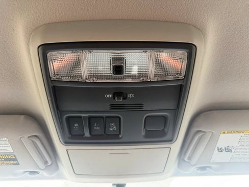 Used 2016 Toyota 4Runner SR5 AWD/4WD image 31