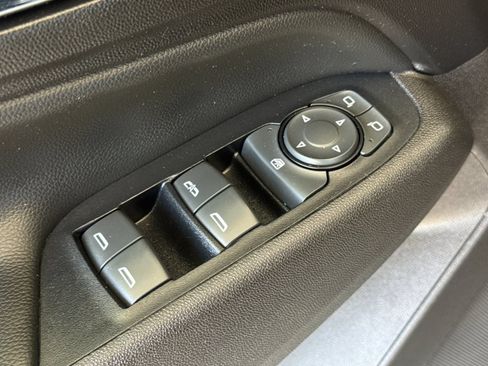 Used 2019 Chevrolet Equinox LT AWD/4WD image 11