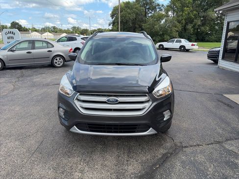 Used 2018 Ford Escape SE w/ SE Sync 3 Package FWD image 7